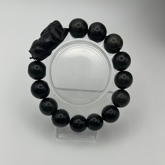 Silver Sheen Black Obsidian Beaded Bracelet with Pixiu Bead - Picture 7 of 15